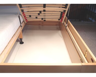 Manželská postel s úložným prostorem VAREZZA 6A, 180x210, masiv buk - pohled č. 4